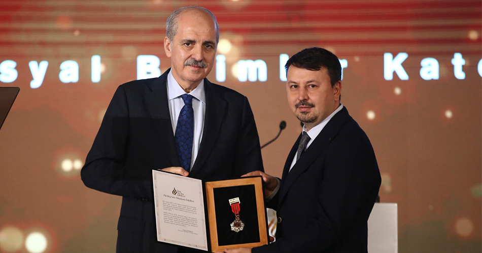 İlim Yayma Ödülleri takdim töreni